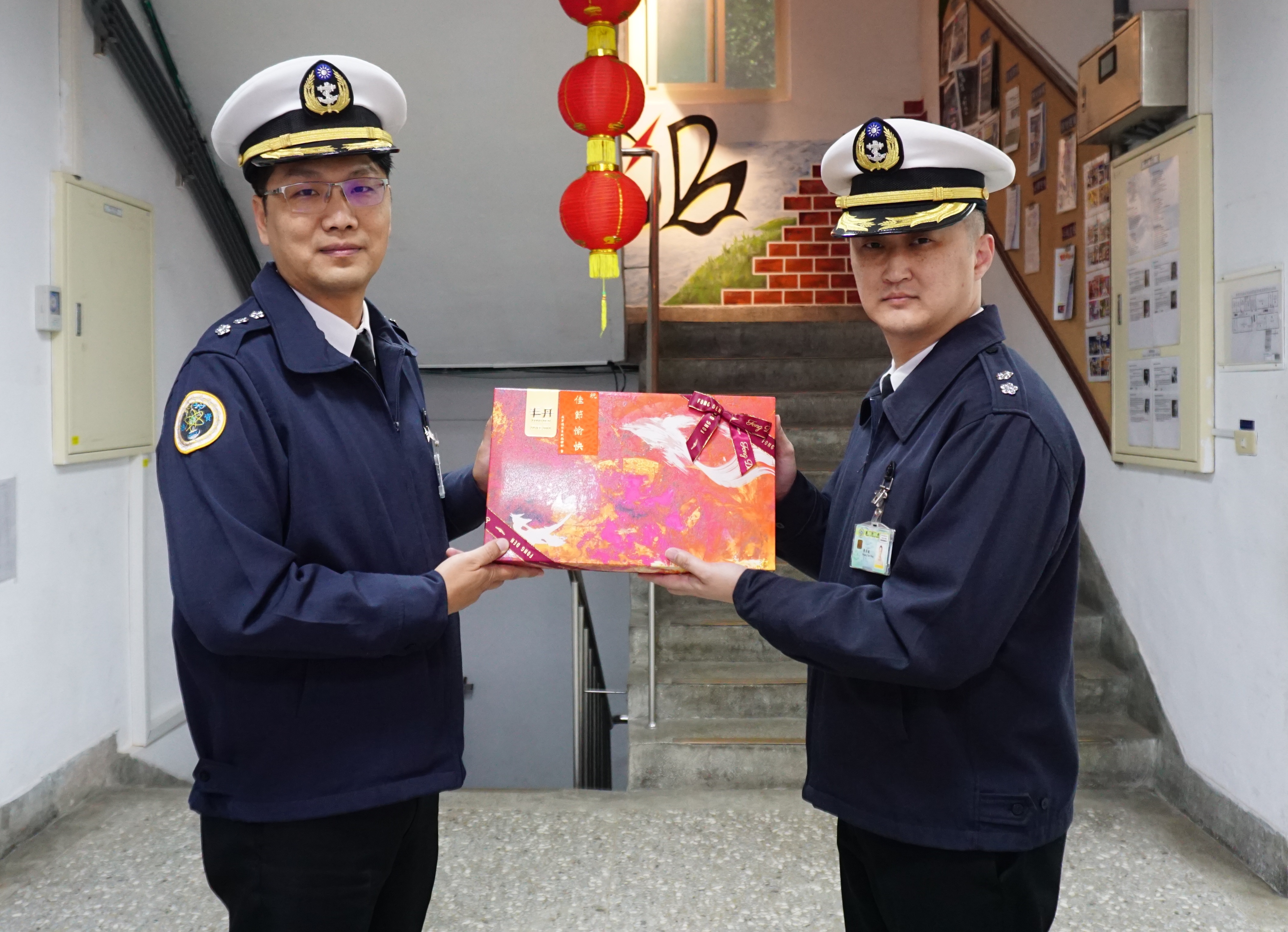 通指部指揮官陳上校至臺北通信隊實施春節慰問暨戰備檢查。